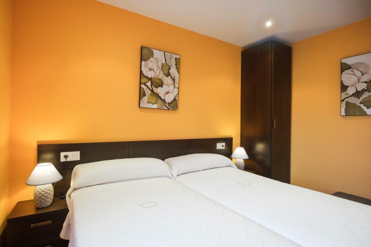 Apartamentos De Herminia Manzaneda  Extérieur photo